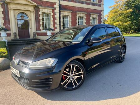 VOLKSWAGEN GOLF 2.0 TDI BlueMotion Tech GTD