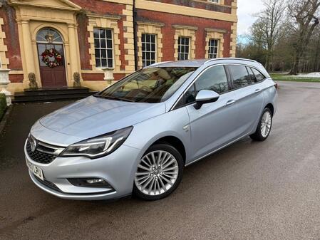 VAUXHALL ASTRA 1.6 CDTi BlueInjection Elite Nav