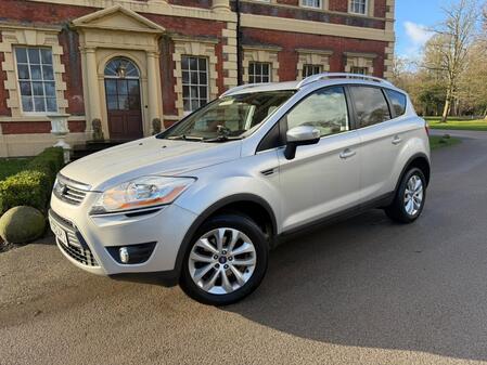 FORD KUGA 2.0 TDCi Titanium